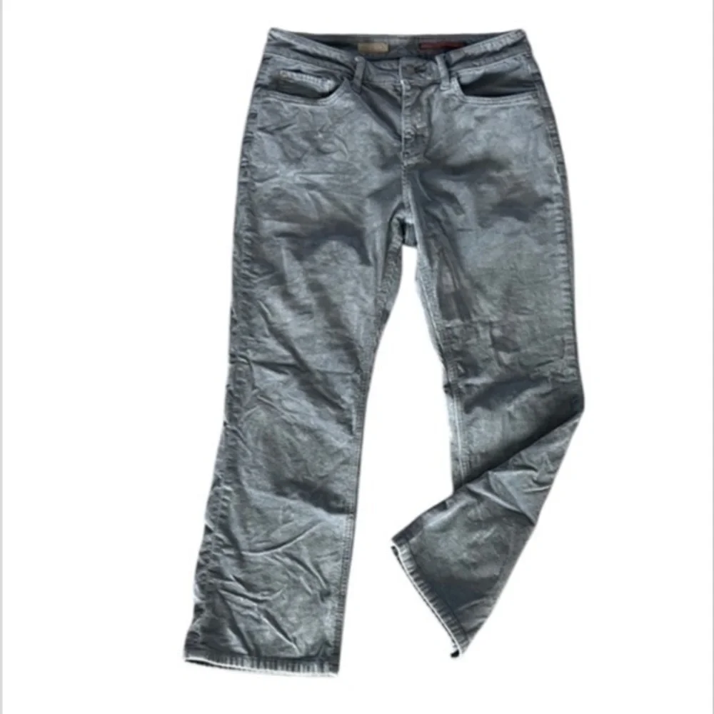 PILCRO anthropologie corduroy boot cut crop pants size 29